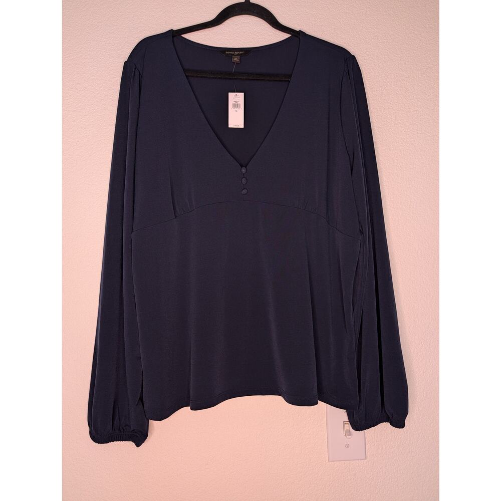 Banana Republic NWT Women's Navy V Neck Blouse XL Button Details Boho Flowy Chic
